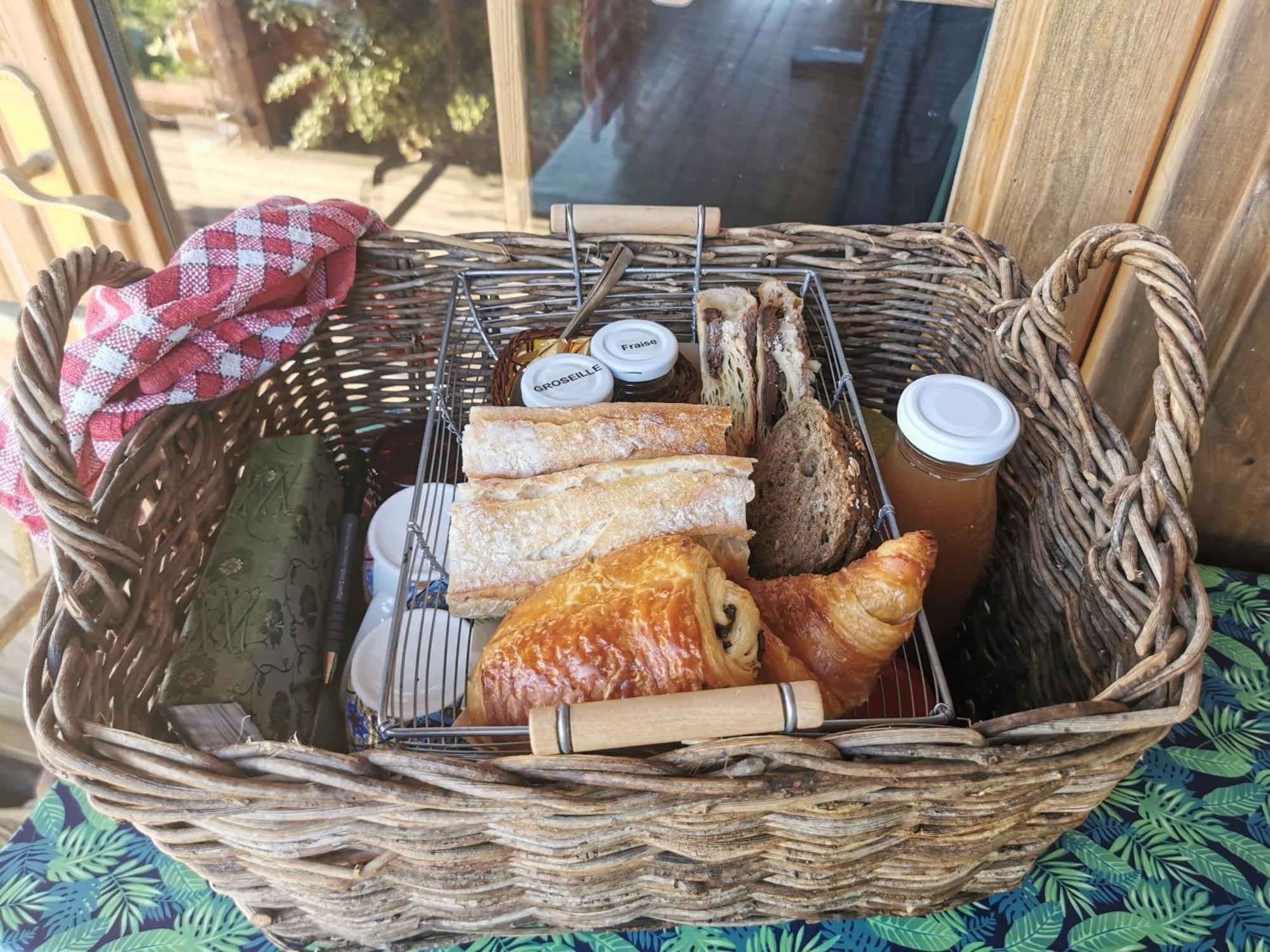 Bed and Breakfast La Bulle Des Champs Champmotteux Camera foto